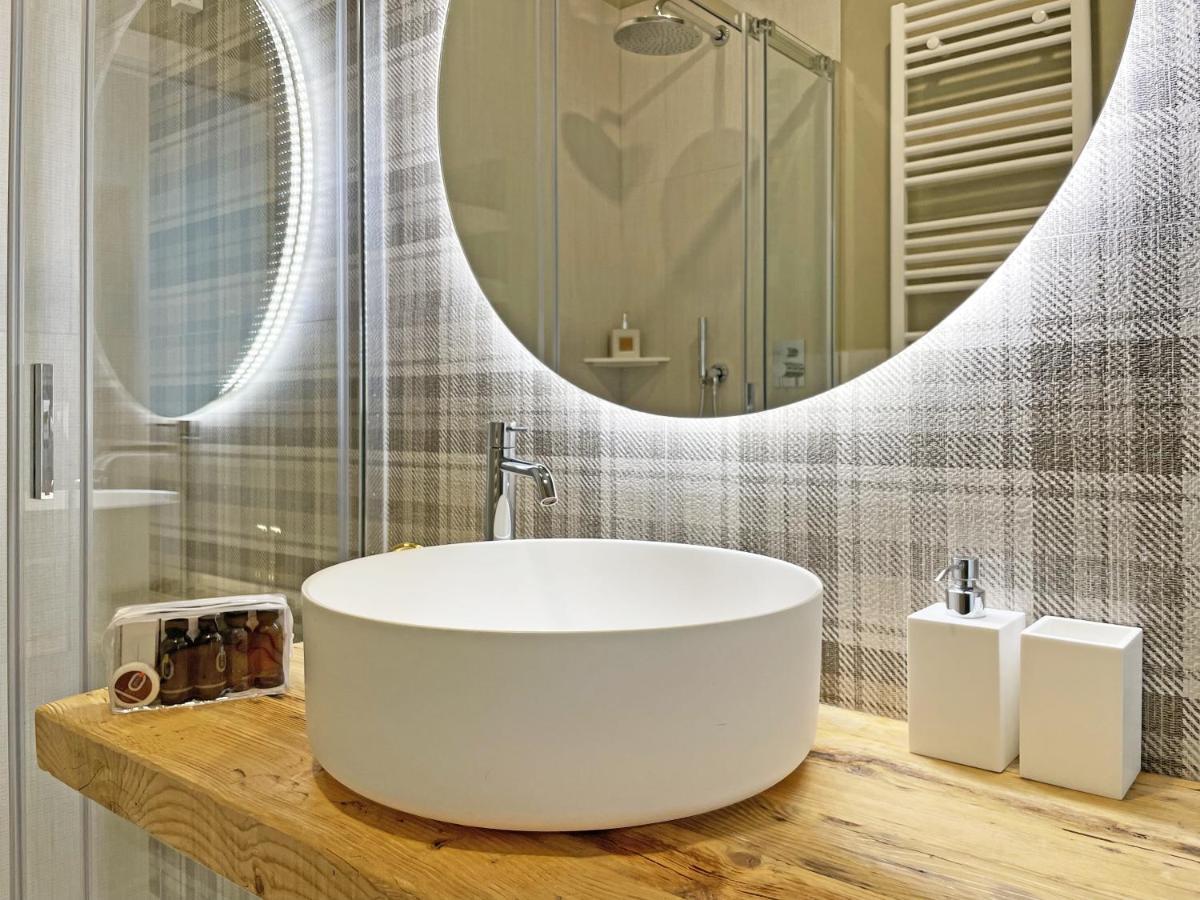"La Portineria" Charming Apartment Old Town Como Lake 외부 사진